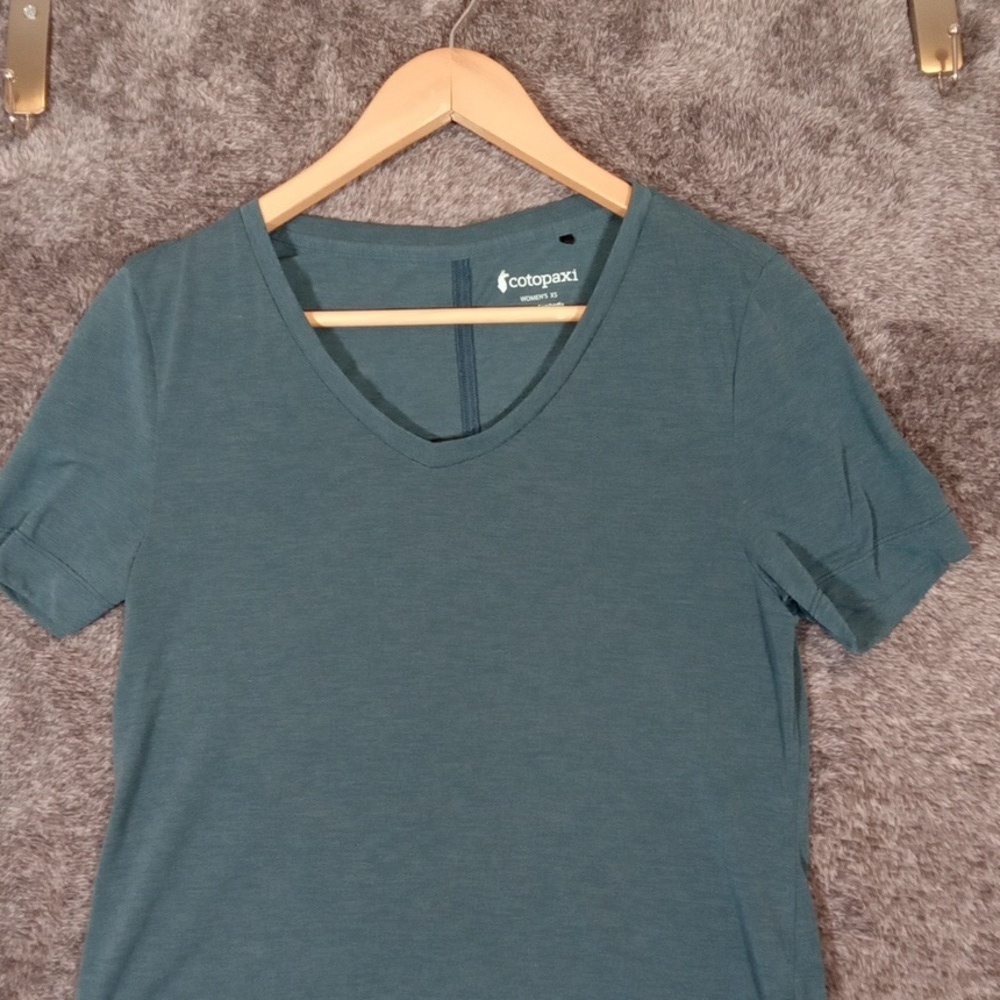Cotopaxi Womens Paseo Travel V Neck T Shirt Womens Xs Short Sleeve - Picture 3 of 9